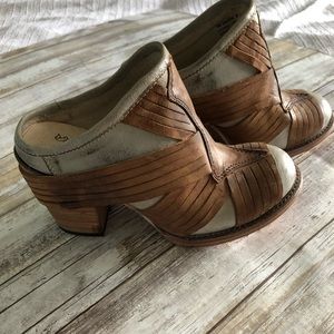 Feeebird clogs, sz 8, NWOB